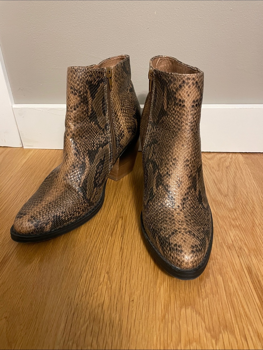 Very G Brown Snake-Print Ankle Booties with Side Zip